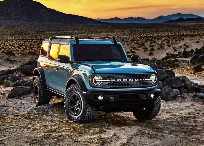 Ford Bronco 4-Door AWD