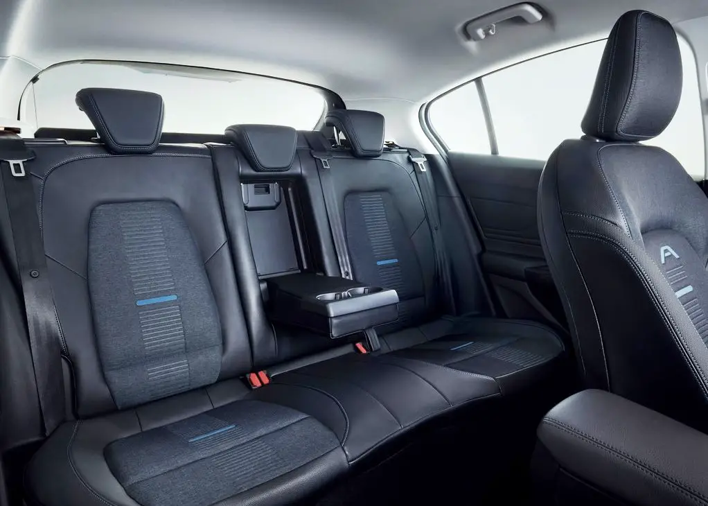 2020 Ford Focus Active Seat Capacity