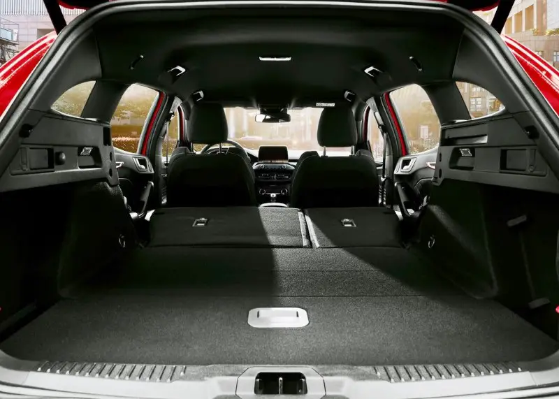 2020 Ford Focus Wagon Trunk Capacity
