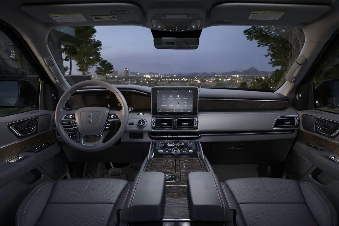 2021 Lincoln Navigator Black Interior Dashboard