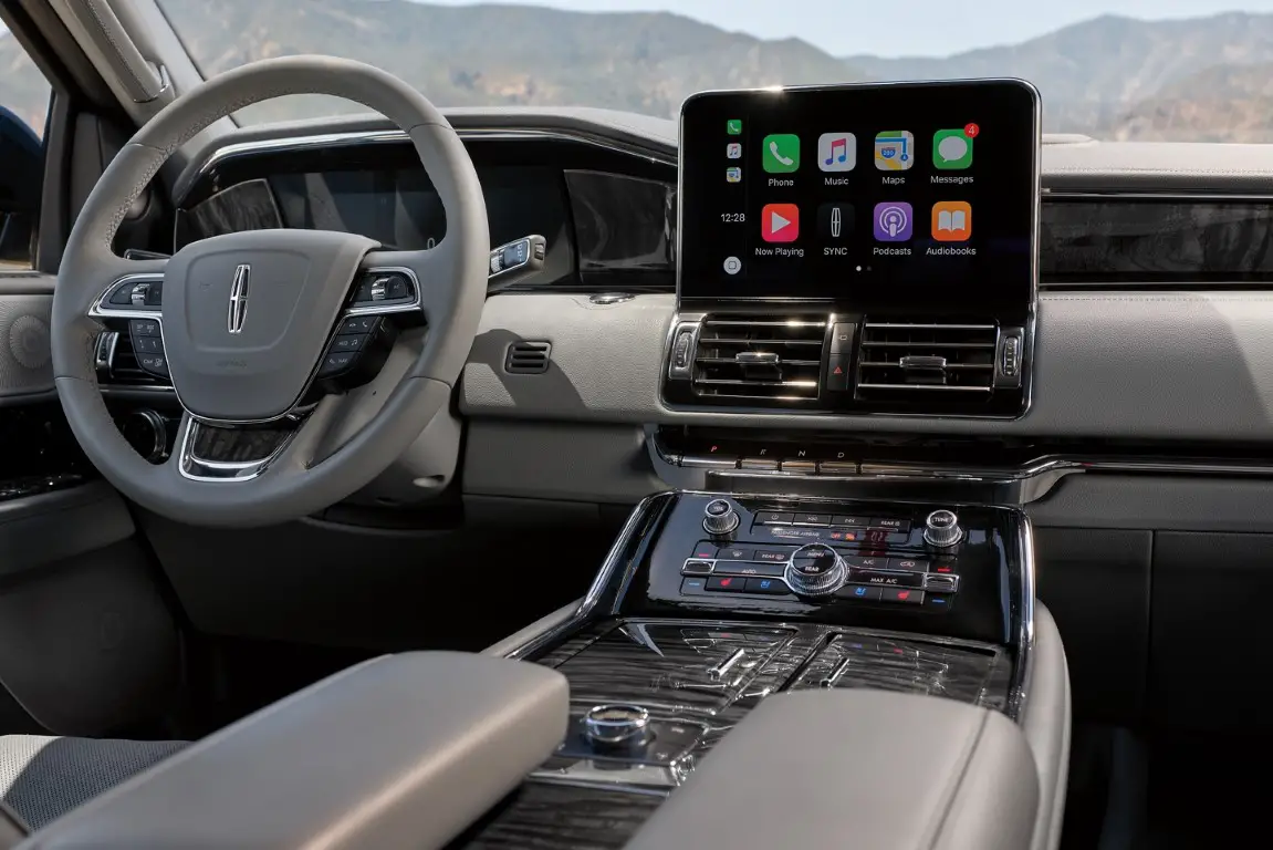 2021 Lincoln Navigator Navigation With 360 coPilot