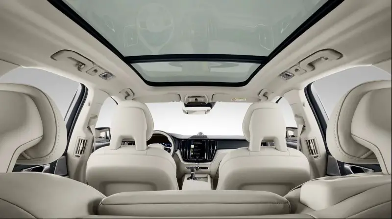 2021 Volvo XC60 Interior Photos