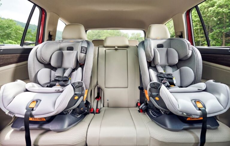 VW Atlas Second Row Bench Seat Can fot 3 car seat