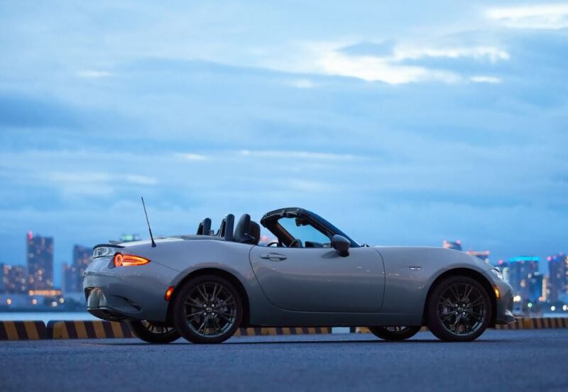 Mazda MX-5 Miata Image