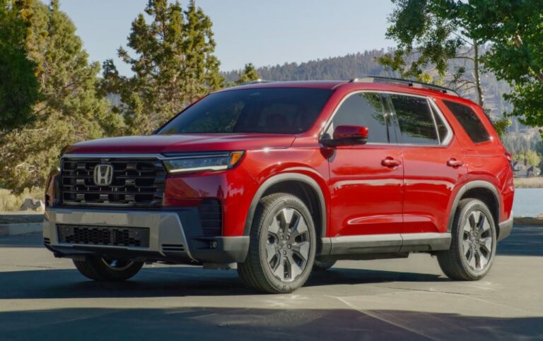 Red Honda Pilot 2026